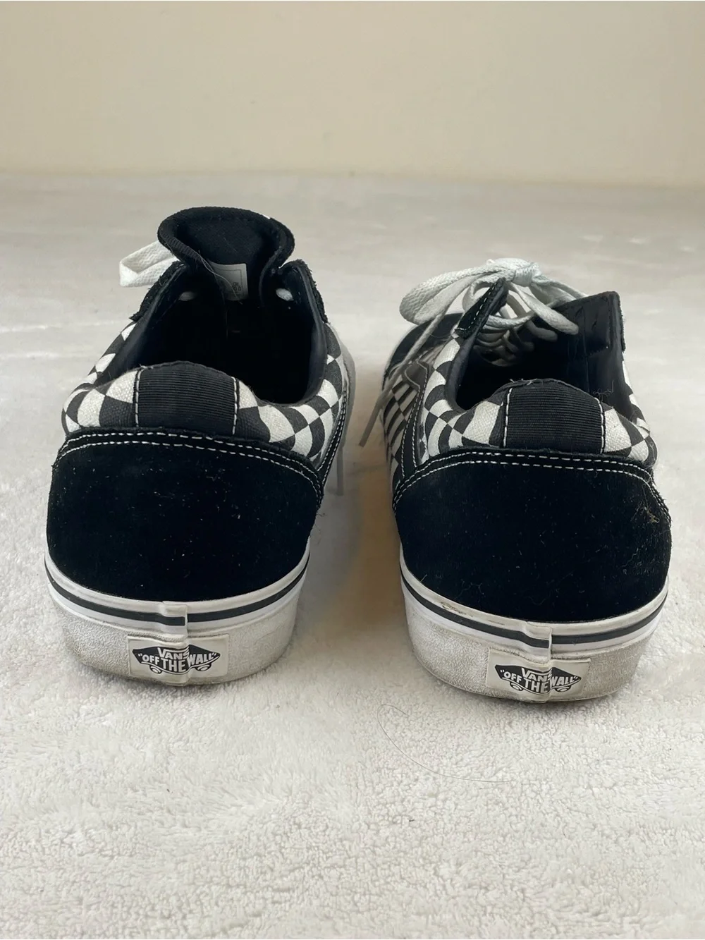 Vans Black and White Checkerboard Unisex Old Skool Sneakers
